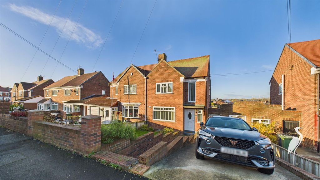 Property photo 1 of 18 Cam03169G0-Pr0130-Still019.Jpg