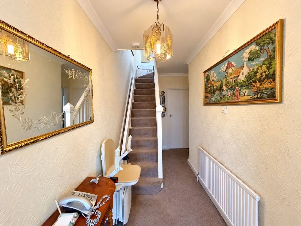 Property photo 2 of 27 Hall