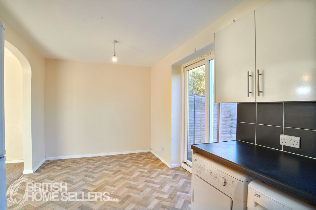 Property photo 3 of 9 Picture No. 06