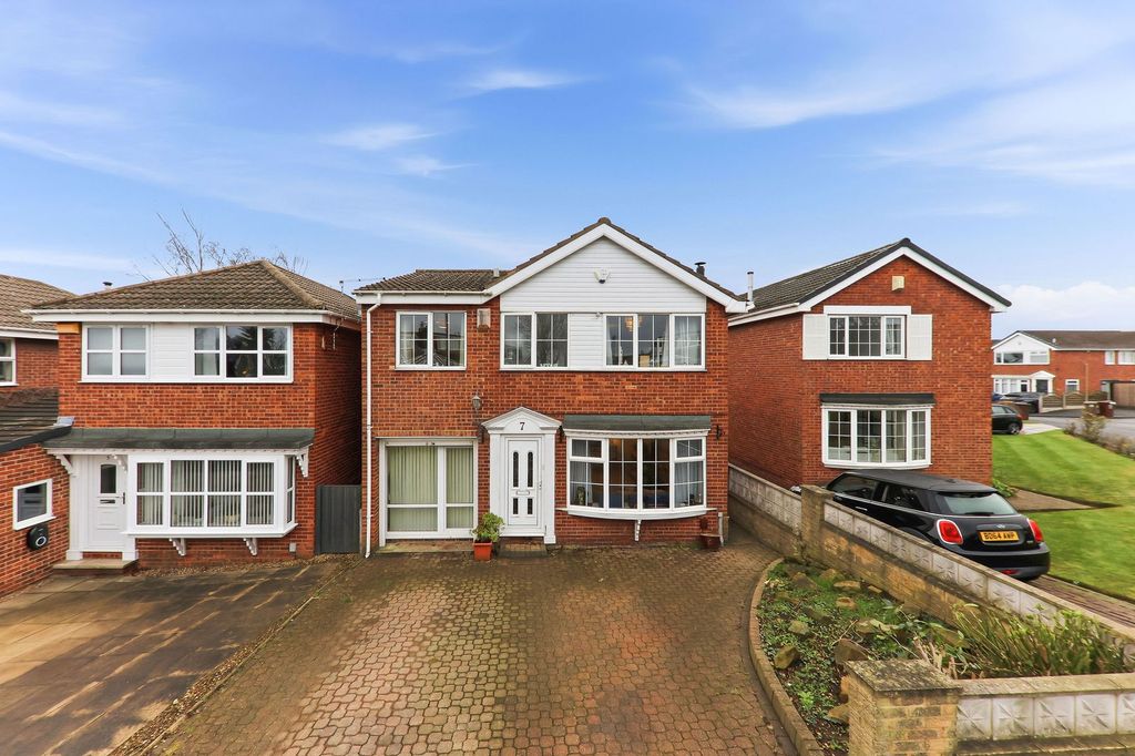 Property photo 1 of 25