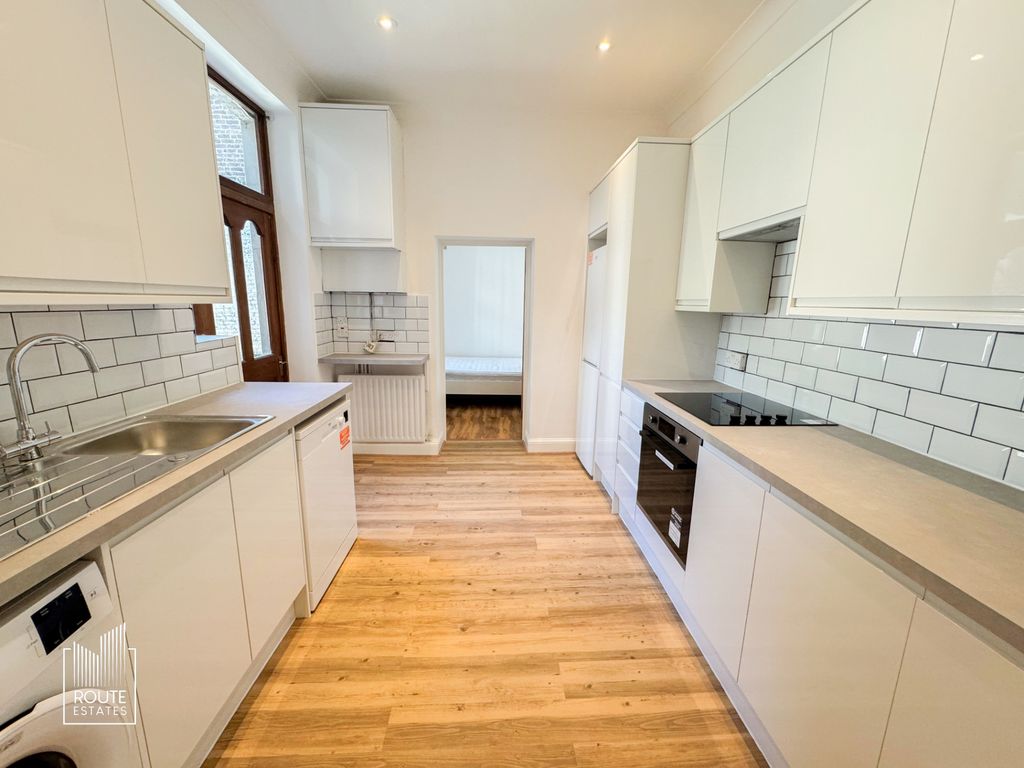 Property photo 2 of 11 Photo 11