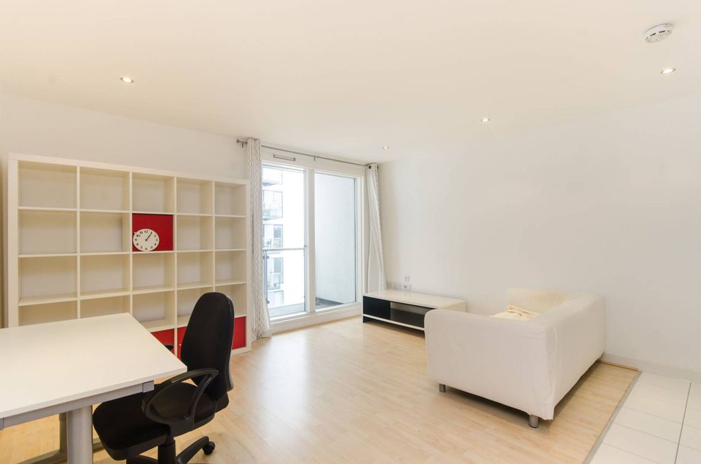 Property photo 2 of 7