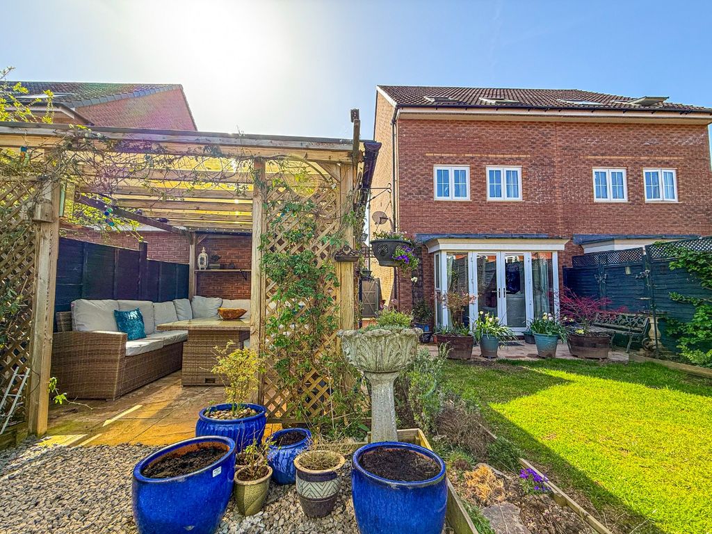 Property photo 2 of 26 5046724