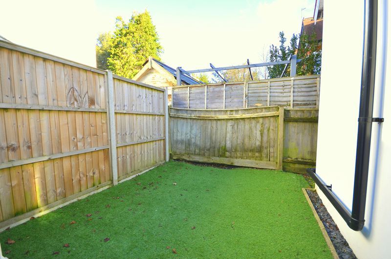 Property photo 3 of 11 Photo 16