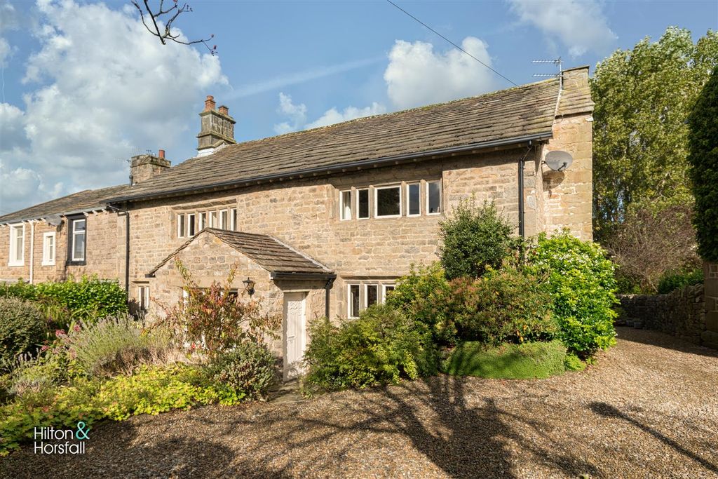 Property photo 1 of 31 Lower House Farm