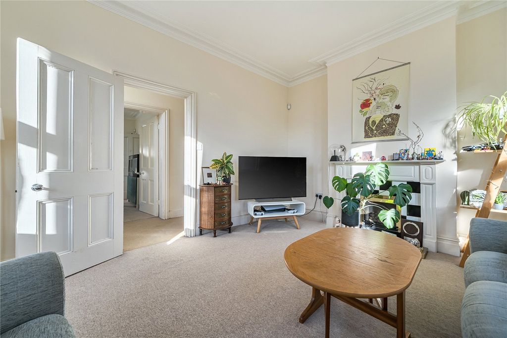 Property photo 3 of 24 Picture No. 16