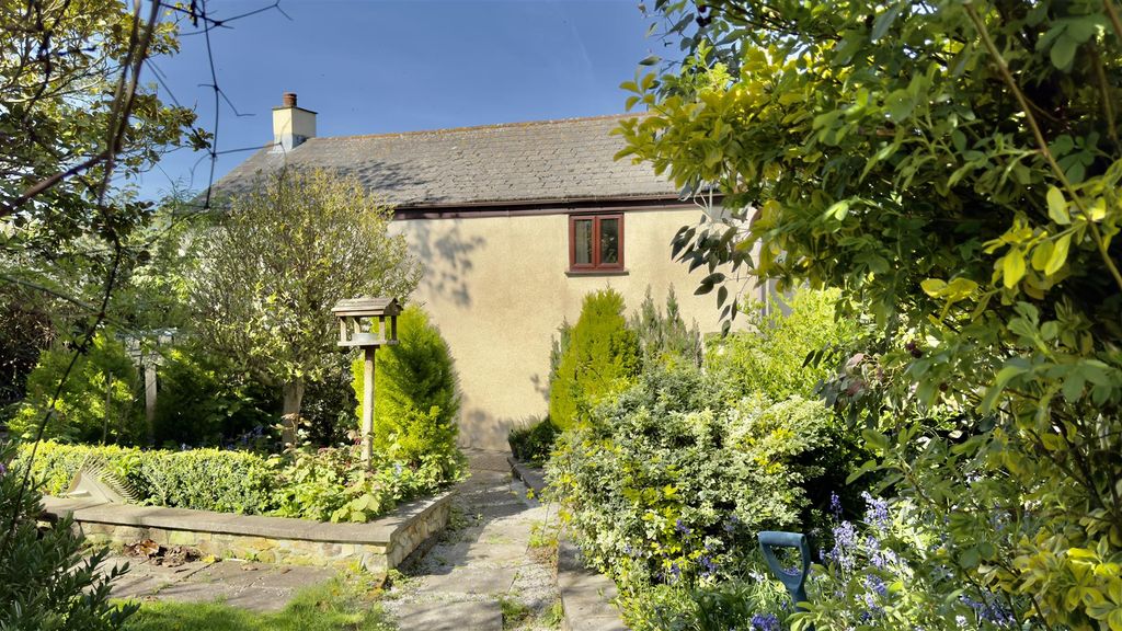 Property photo 1 of 24 Cosy Cottage