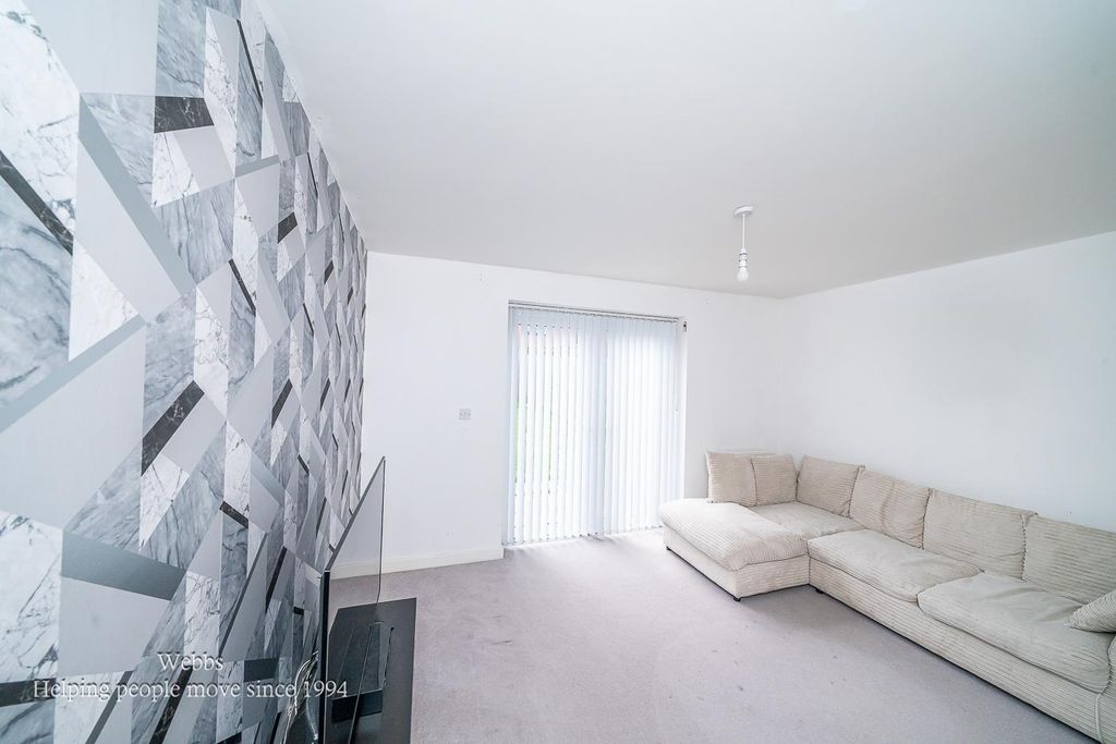 Property photo 3 of 25 Webbs-2.Jpg