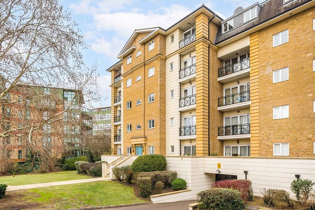 Property photo 1 of 14