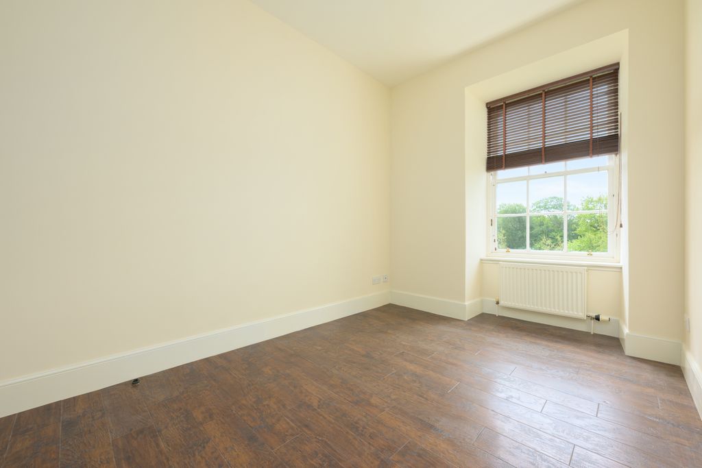 Additional image 18 of 3 bed flat for sale11 Craigflower House, Torryburn KY12