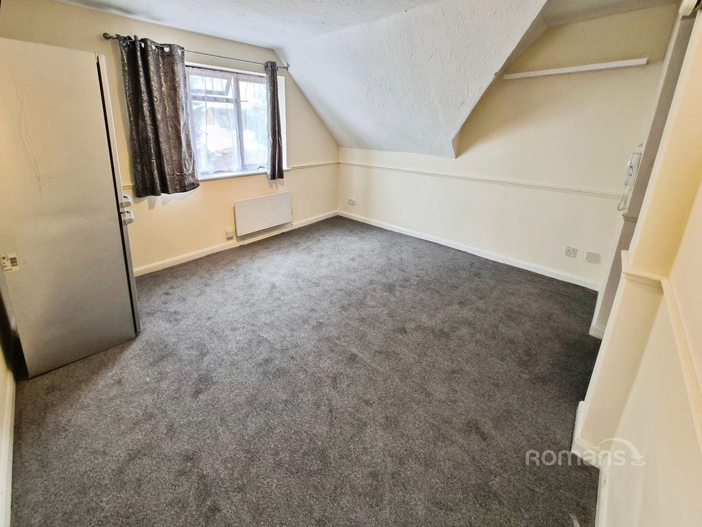 Property photo 3 of 6 Pbox-Img.Jpg