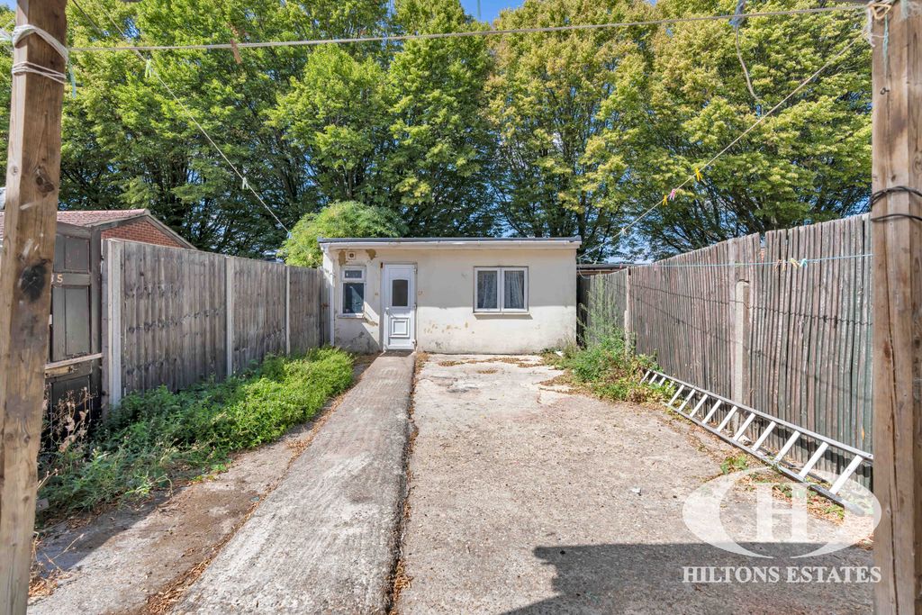 Property photo 3 of 22