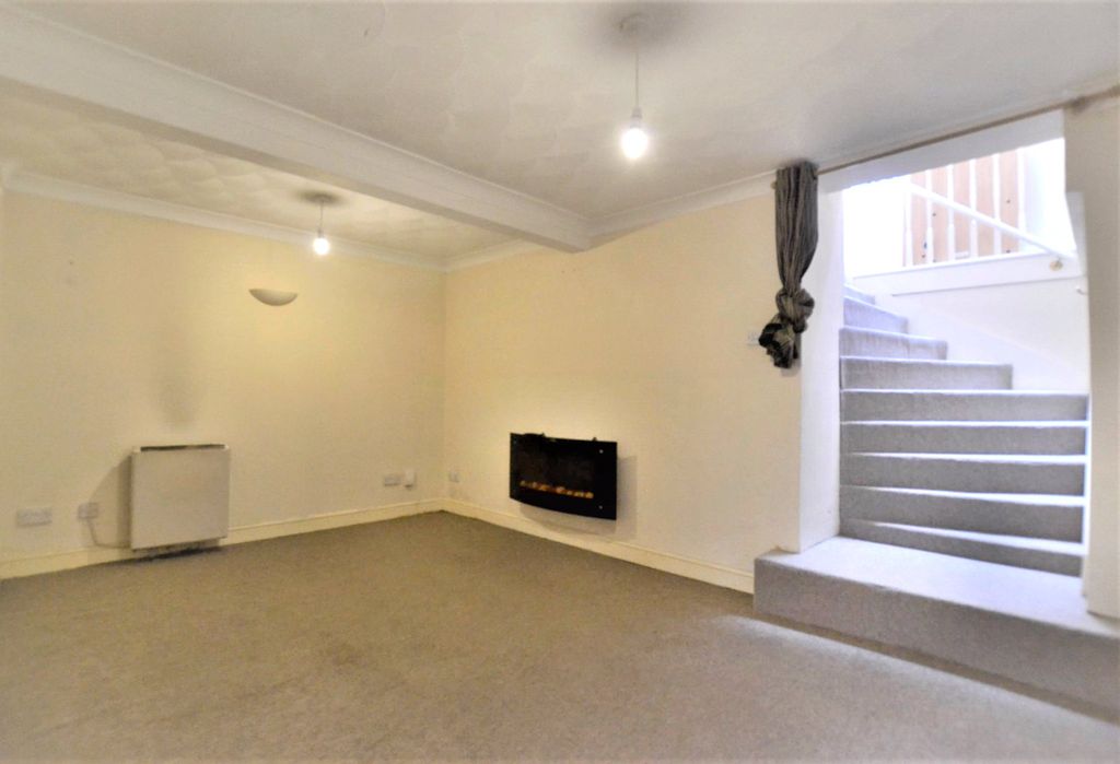 Property photo 2 of 12 Picture No. 03