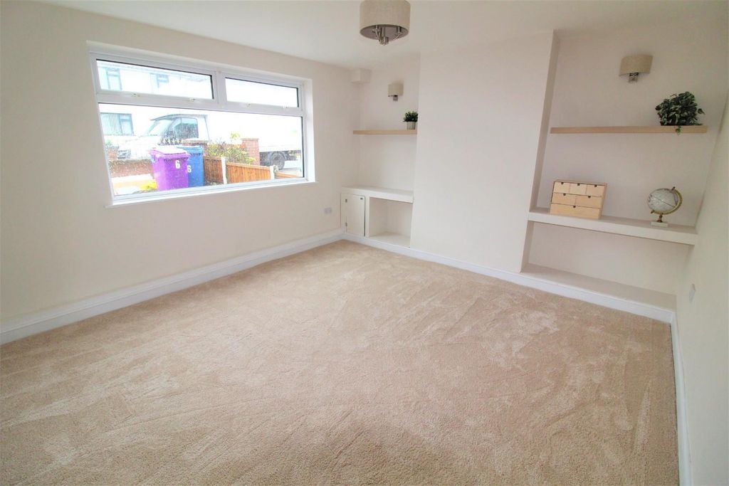 Property photo 2 of 11 Img_8372.Jpg