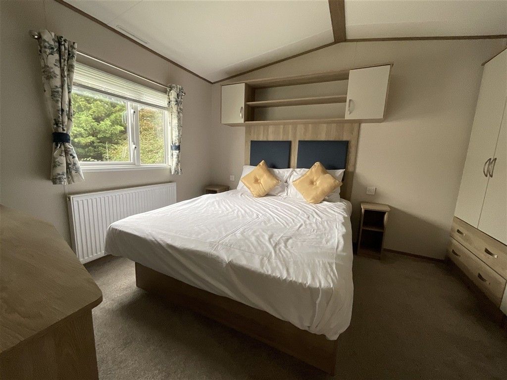 Property photo 1 of 7 Bedroom 1