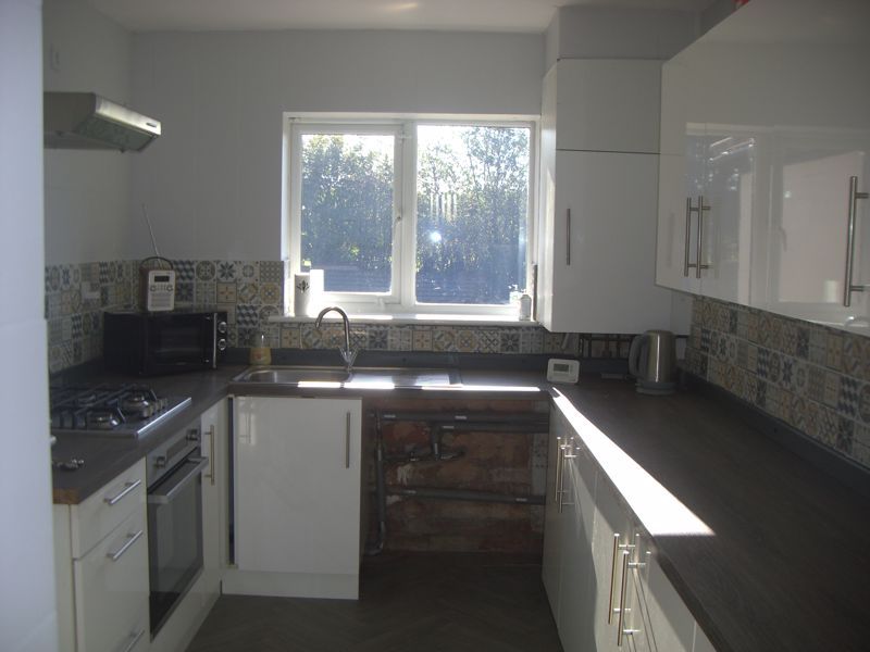 Property photo 3 of 9 Photo 9