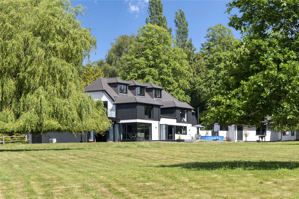 Property photo 1 of 17 Picture No. 03