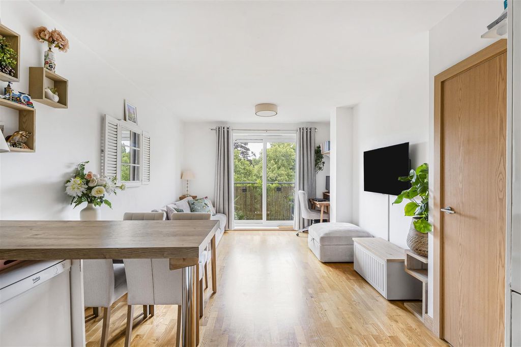 Property photo 3 of 21 36_56877.Jpg