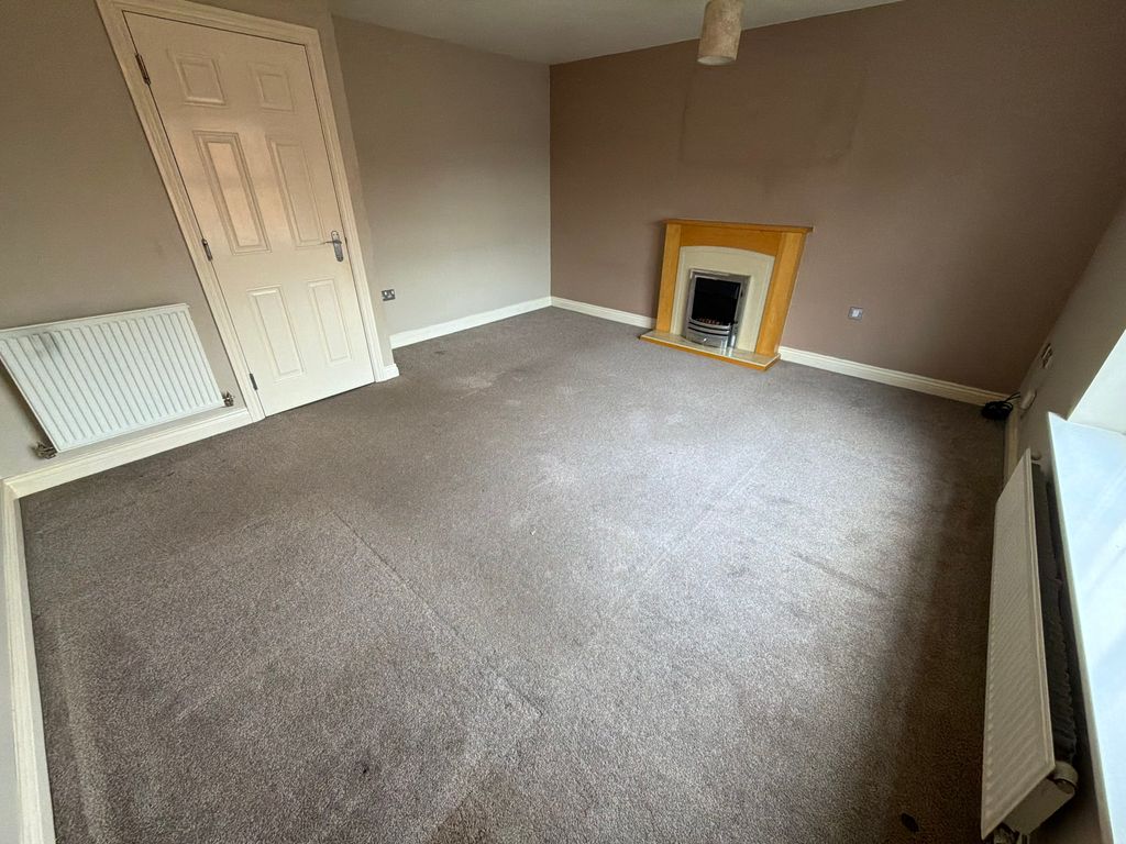 Property photo 2 of 13 Image