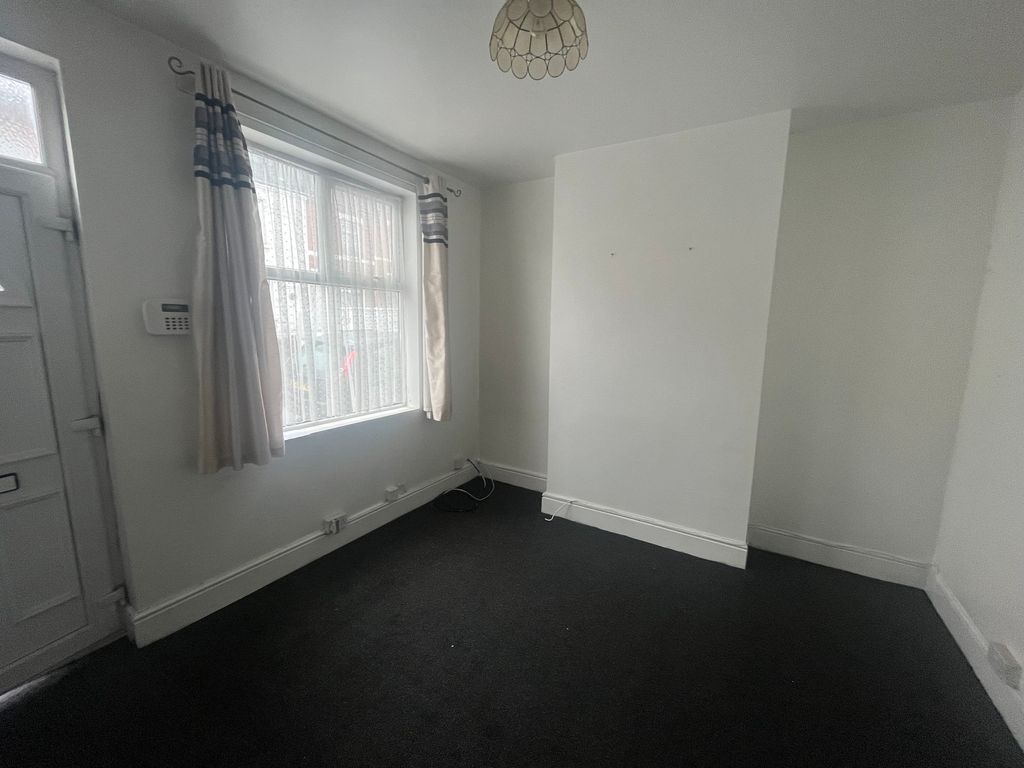 Property photo 2 of 8 View