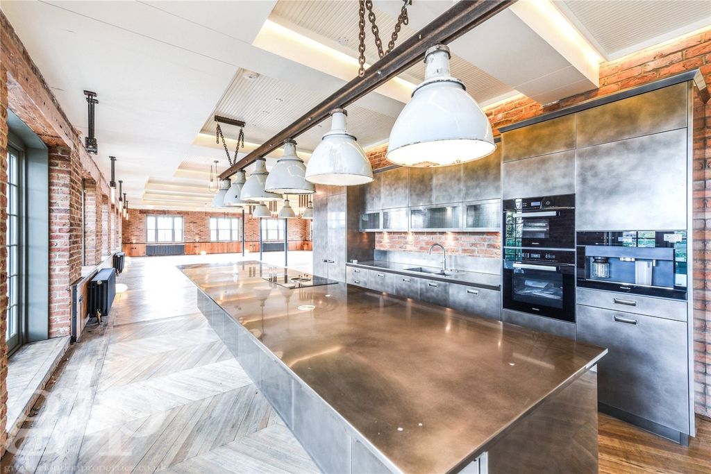 Property photo 3 of 18 4622822