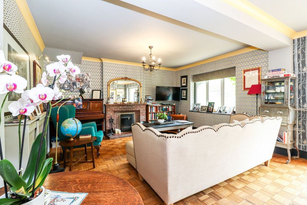 Property photo 3 of 39 Picture No. 07