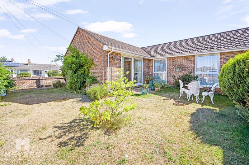 Property photo 1 of 10 Photo 8