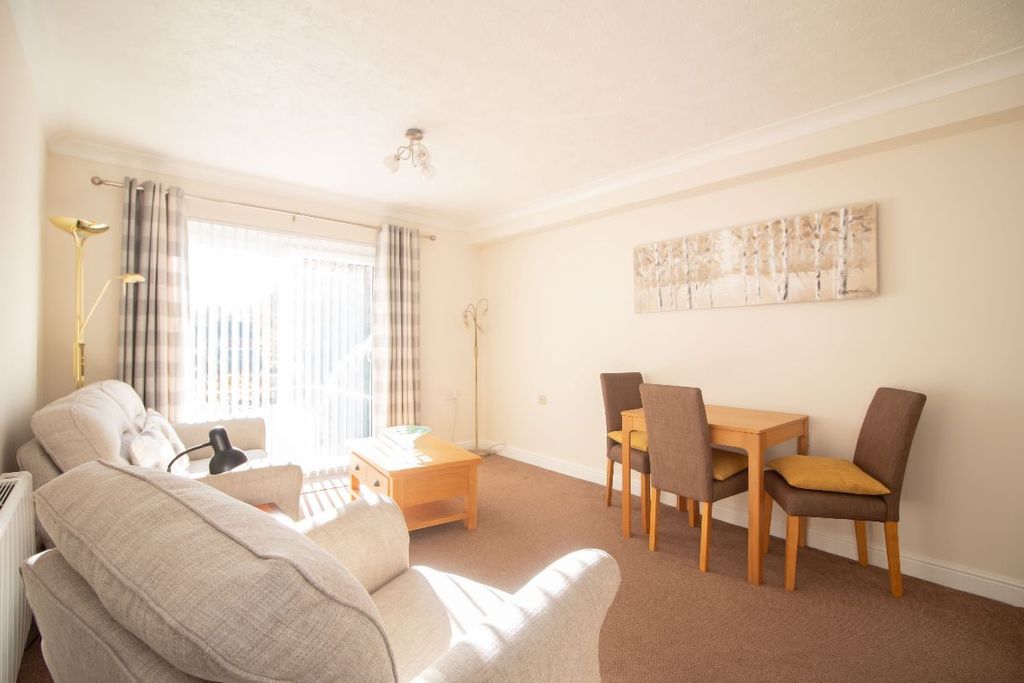Property photo 2 of 19