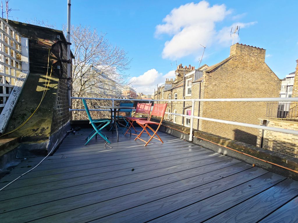 Property photo 3 of 6