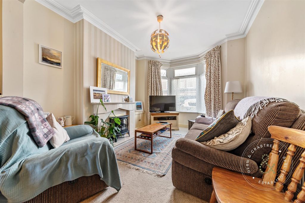 Property photo 2 of 27 Forrest-Road-12.Jpg