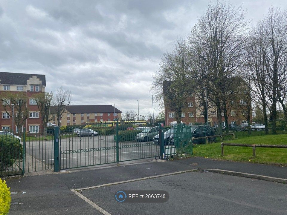 Property photo 3 of 34