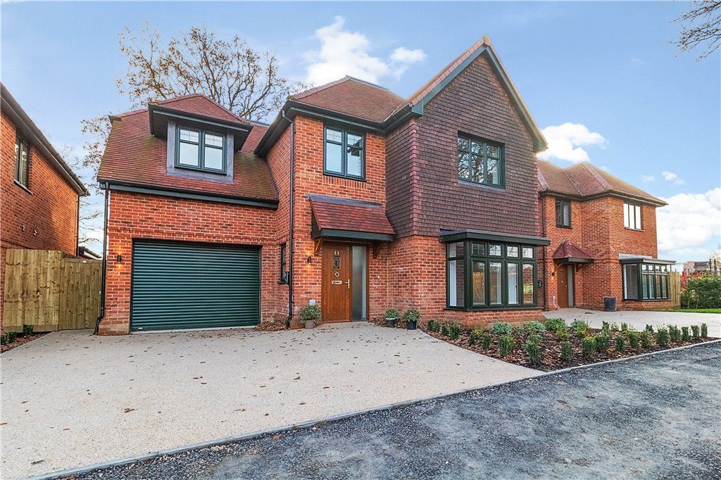 Property photo 1 of 11 External