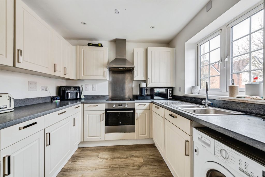 Property photo 2 of 14