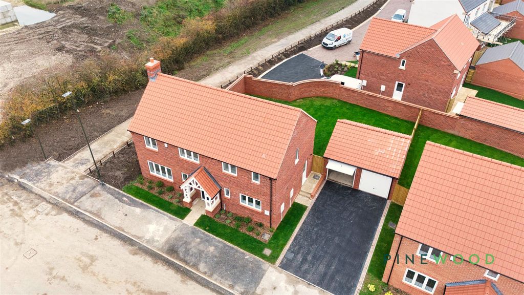 Property photo 1 of 39