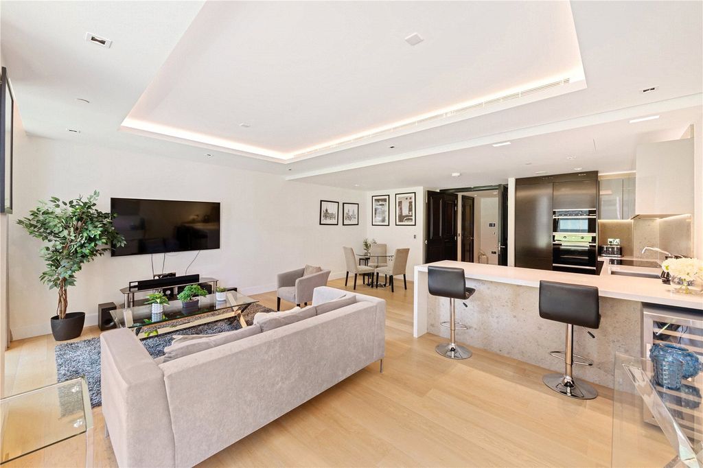 Property photo 2 of 21 Picture No. 53