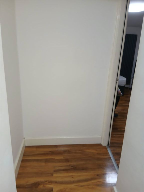 Property photo 3 of 13 Picture No. 04