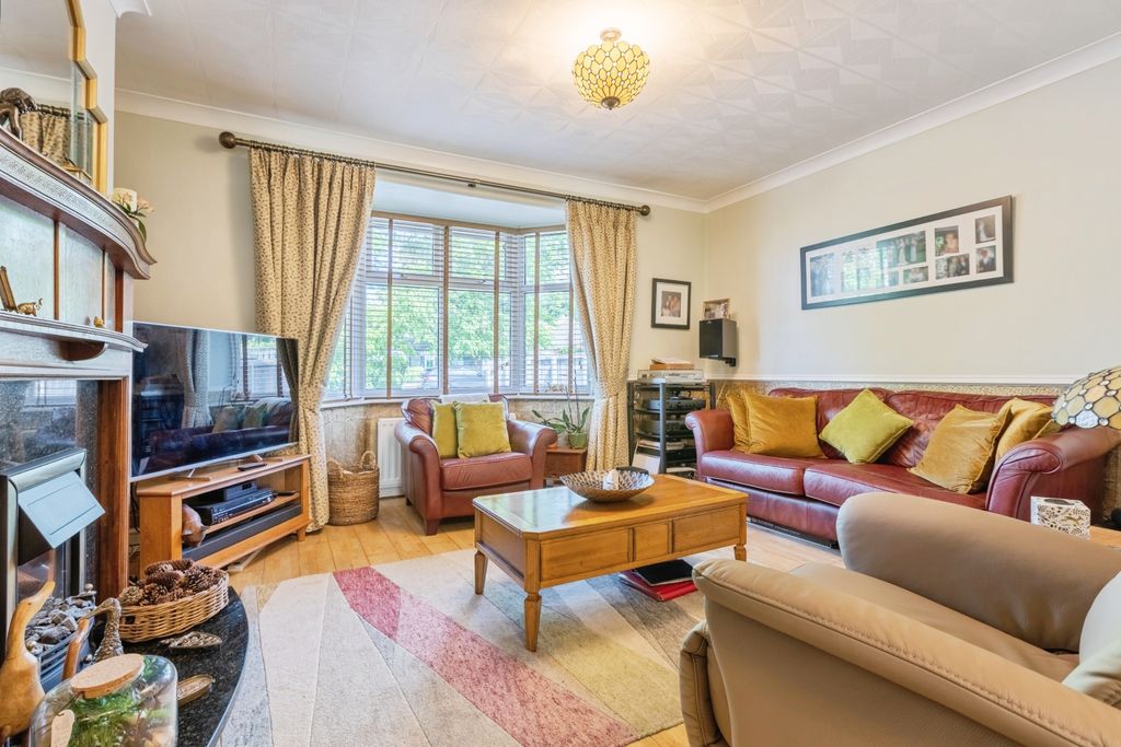Property photo 2 of 15