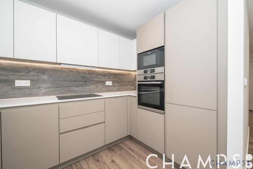 Property photo 3 of 13 Gallery