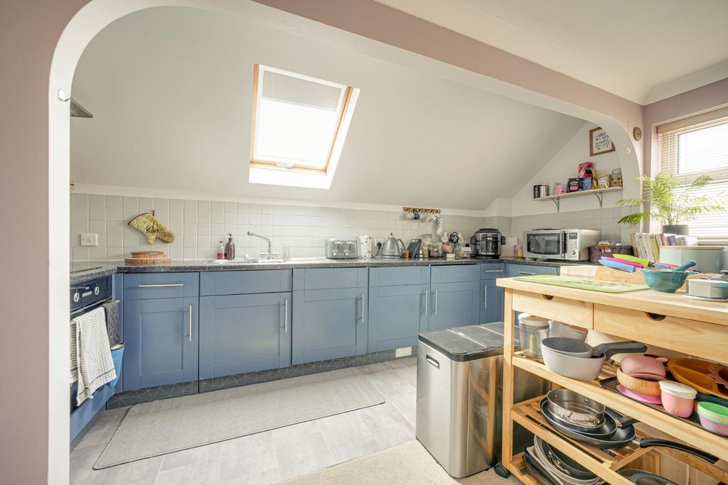 Additional image 7 of 2 bed flat for saleBrooklands House, Leighton Road, Leighton Buzzard LU7