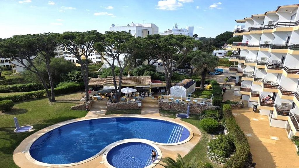 Property photo 1 of 25