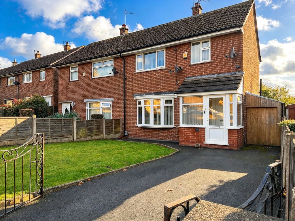 Property photo 1 of 31