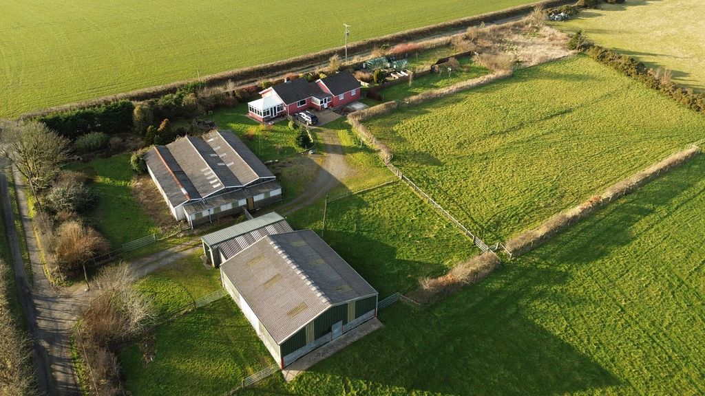 Property photo 1 of 35