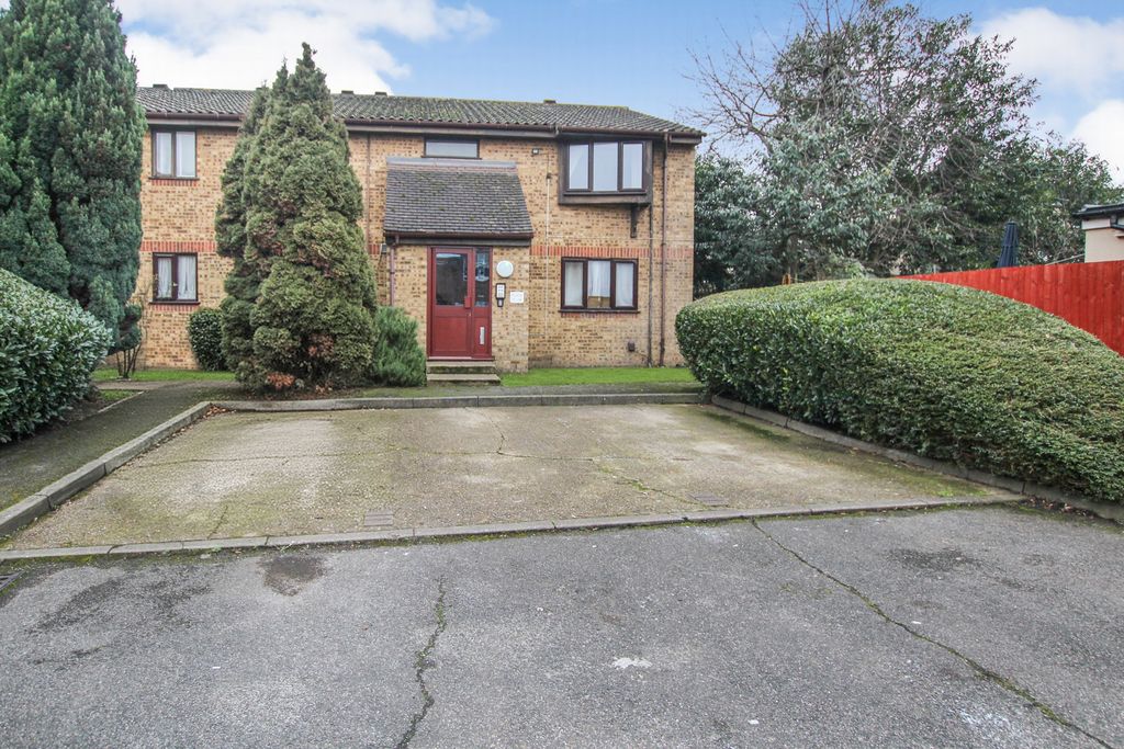 Property photo 1 of 8 Photo 1