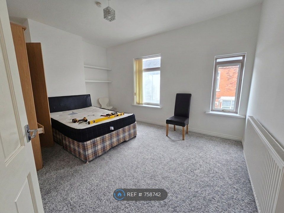 Property photo 3 of 6