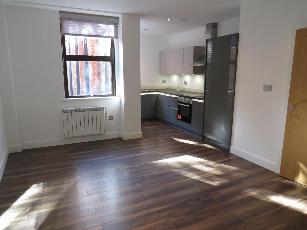 Property photo 2 of 8