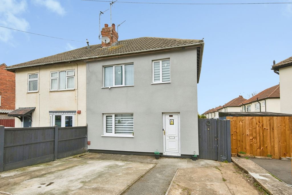 Property photo 1 of 17 Front