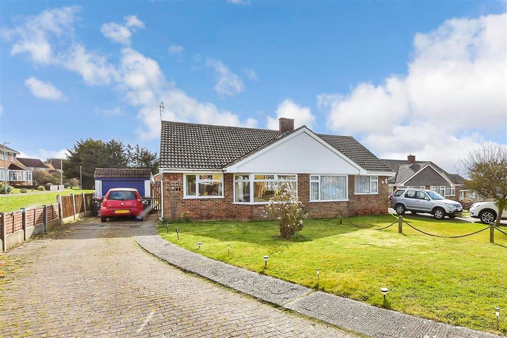 Property photo 2 of 10 E Web