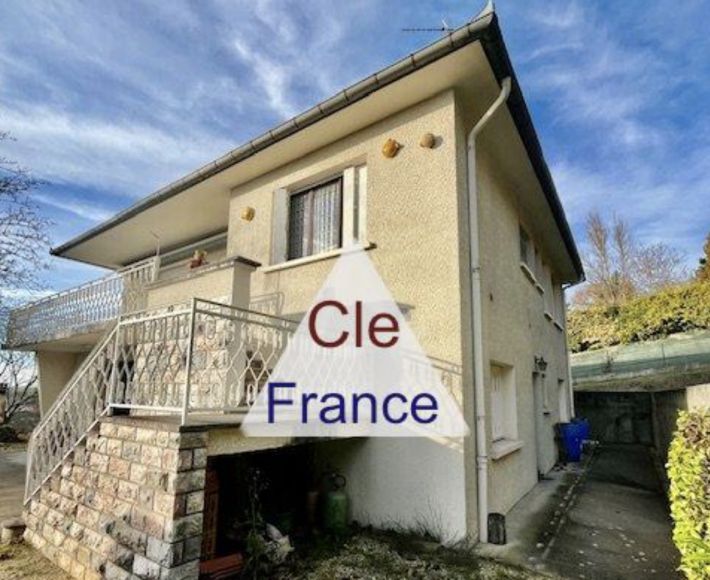 Property photo 2 of 18