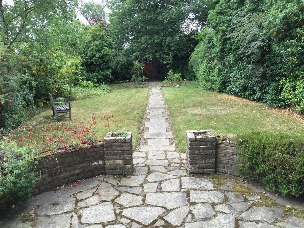 Property photo 3 of 12