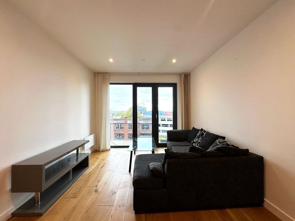 Property photo 3 of 9 Picture 3